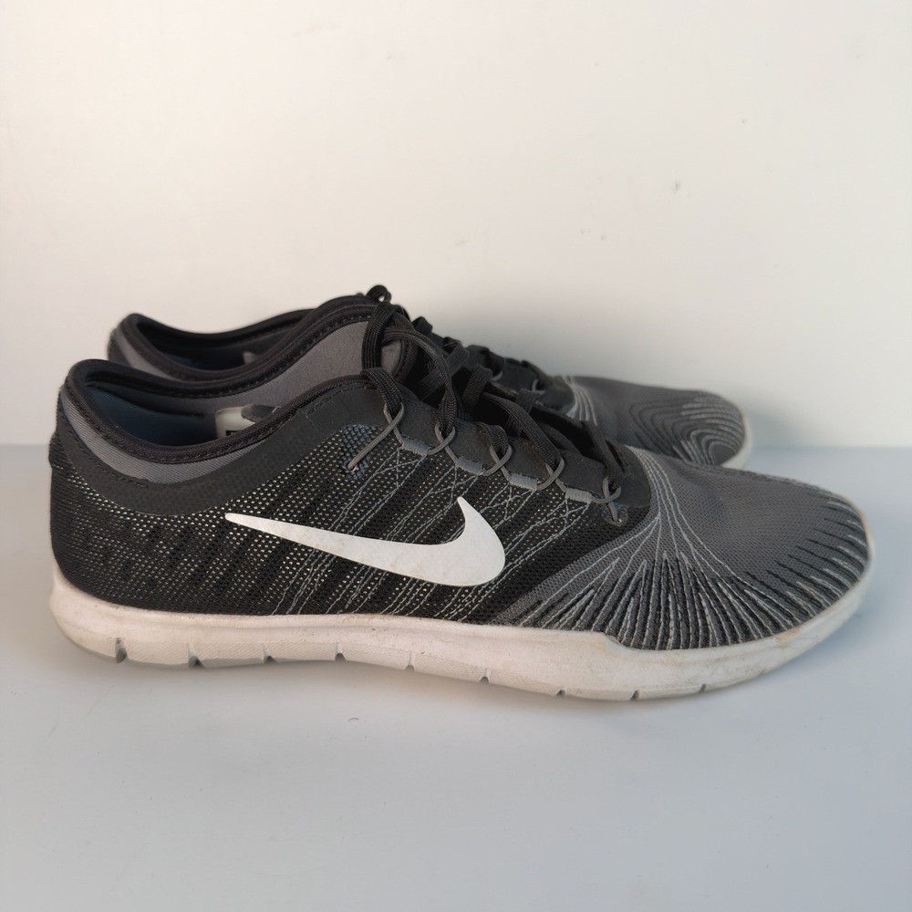 Nike Women's Flex Adapt‎ TR Dark Grey Black Sneakers Size 9